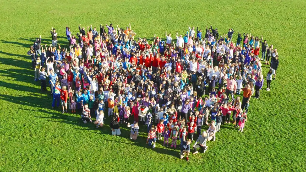 KAO customer community image from the official Twin CRM page